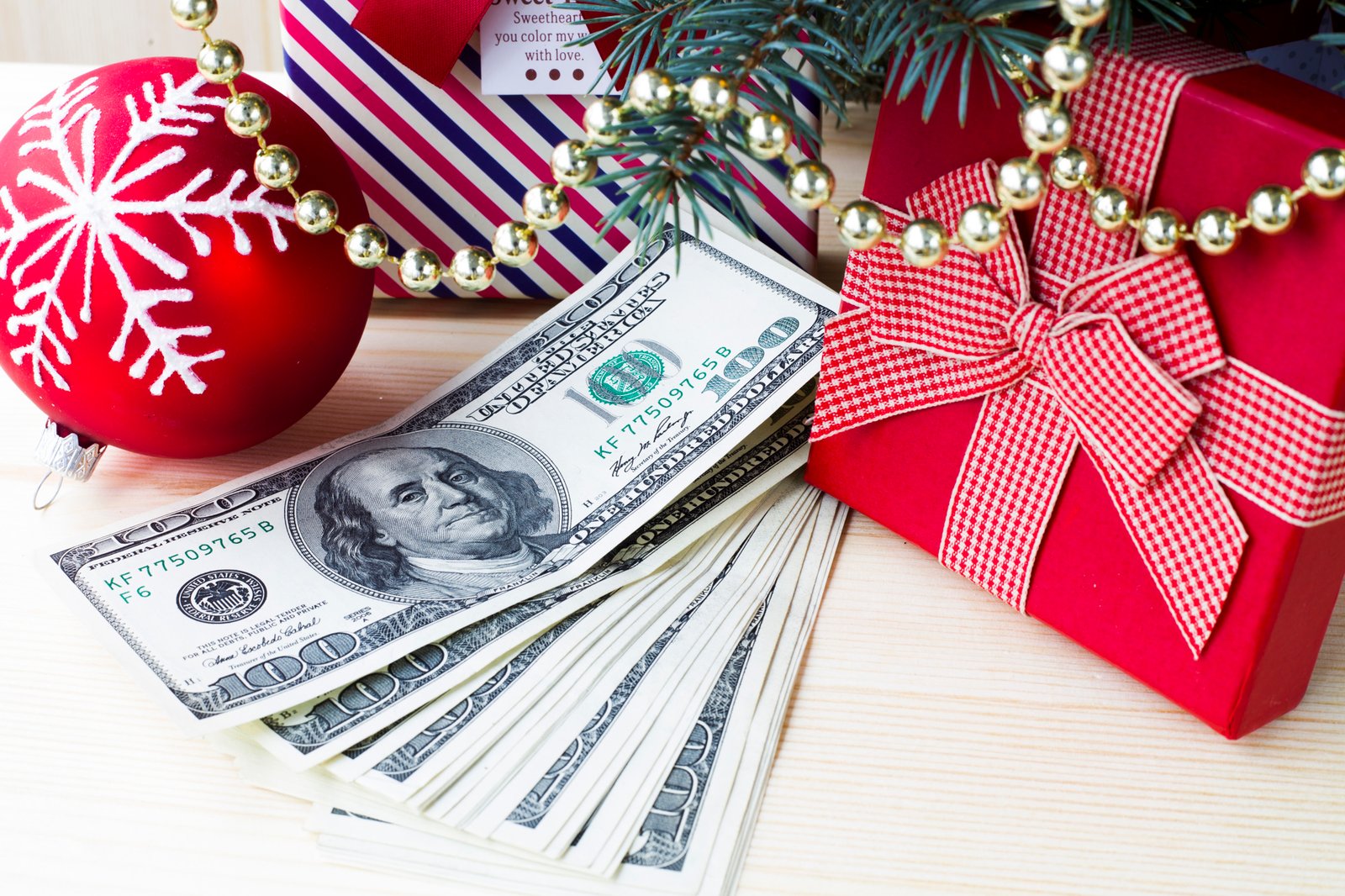 Sleigh the Holiday Expenses: Insider Tips for Christmas Shopping on a Budget