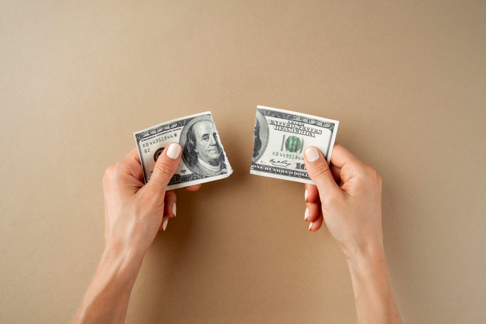 I Was Spending Too Much—Here’s What I Did to Lower My Monthly Expenses (20 Ideas)